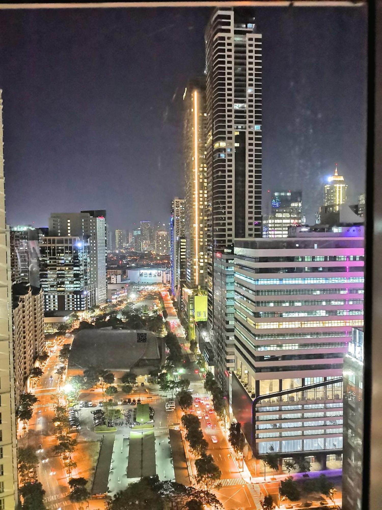 Avant Apartments At The Fort Taguig Eksteriør billede